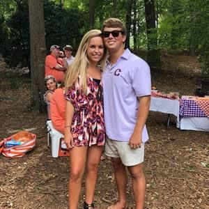 Meet your Posher, Davis